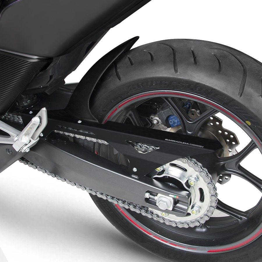 REAR FENDER